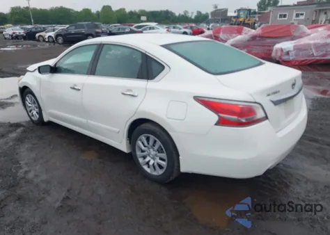 2015 Nissan Altima 2.5 S from USA, damaged, VIN 1N4AL3AP0FC193370